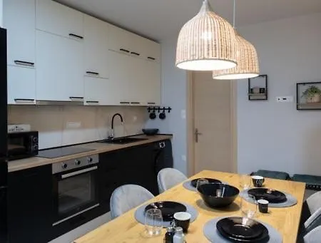 Xenios Zeus شقة دراما